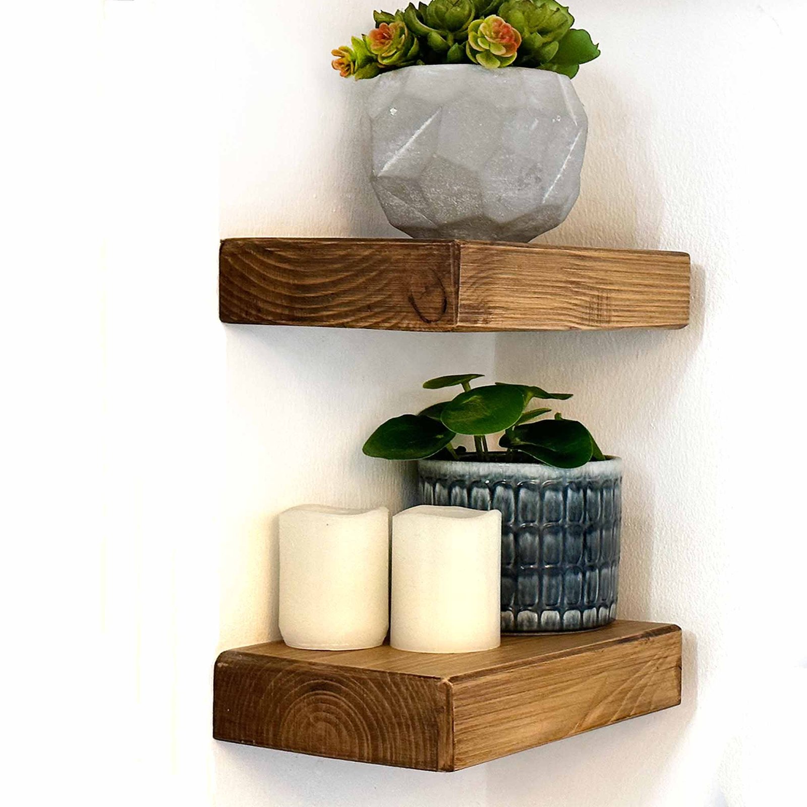 Mini floating shelf
